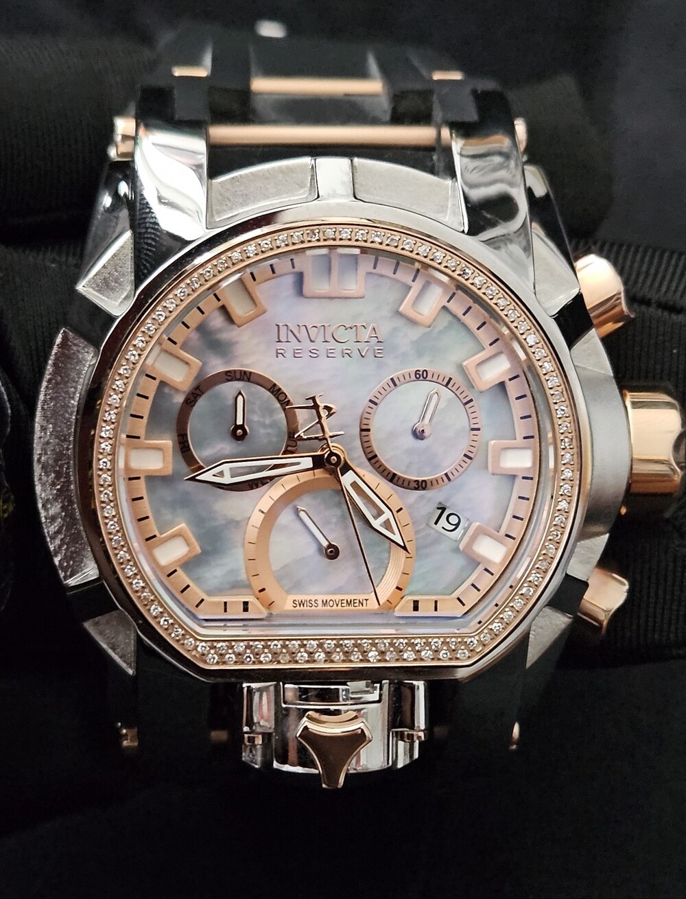 Pre Worn Mens (Authentic) Invicta Reserve Bolt Zeus Magnum 31912